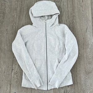 Lululemon sweatshirt